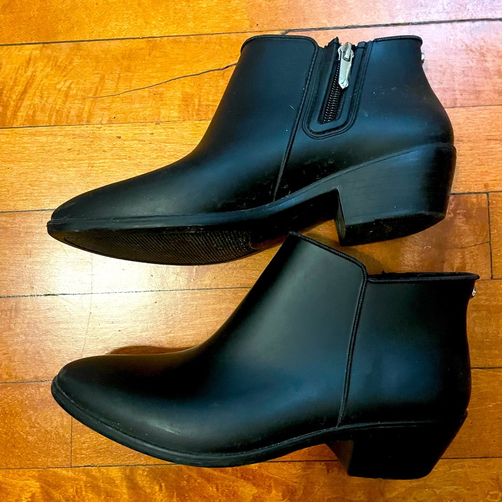 Sam Edelman Rain Boot - Size 6